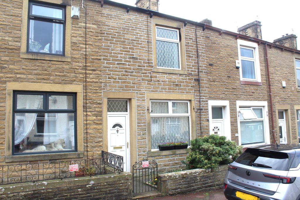 Property photo 1 of 6