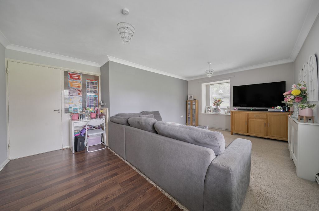 Property photo 3 of 11 1397480-7-6970F71...