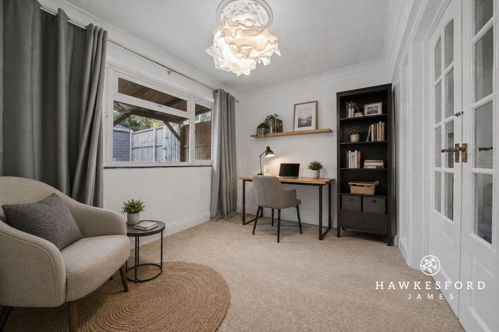 Property photo 3 of 17 Fairleas, Sittingbourne - Study/Play Room