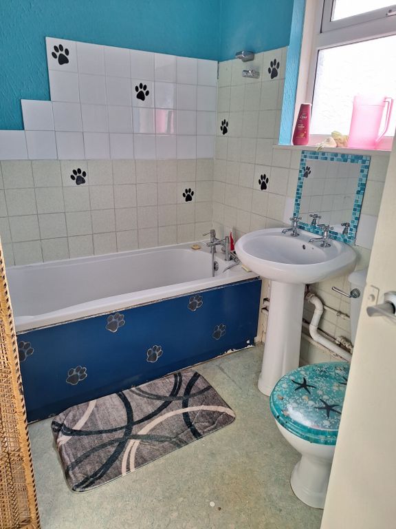 Property photo 1 of 10 3 Bed Terraced House To Rent Wexham Close, Luton Lu3