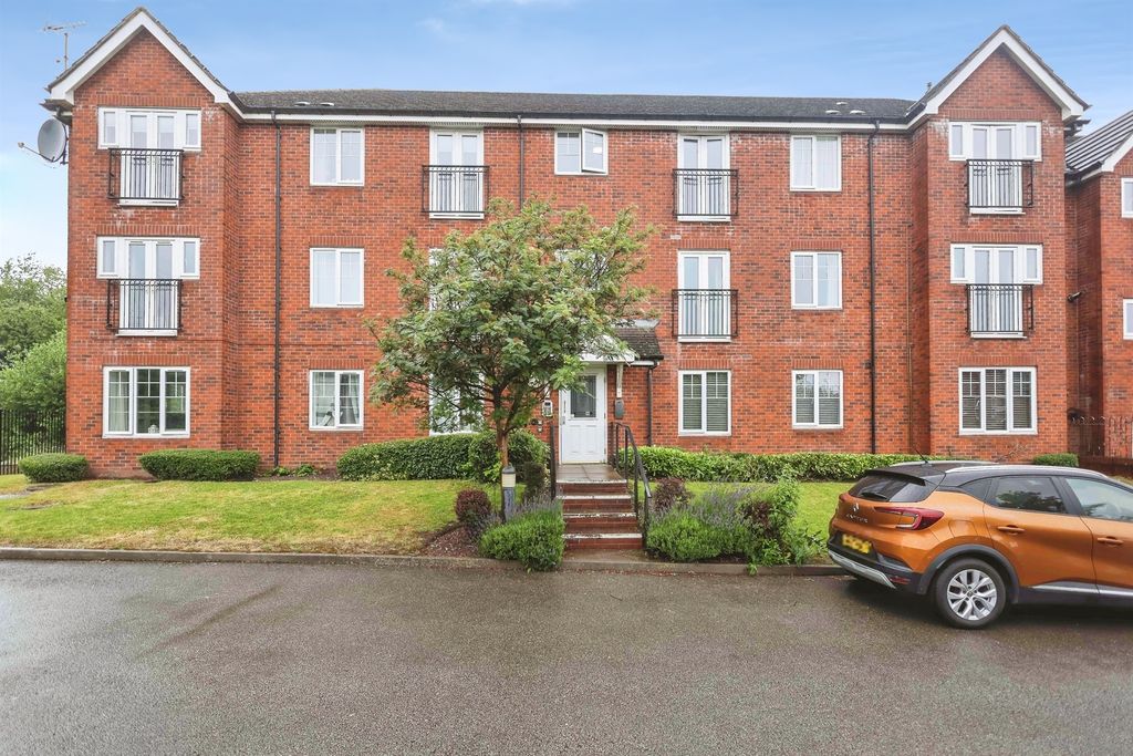 Property photo 1 of 12