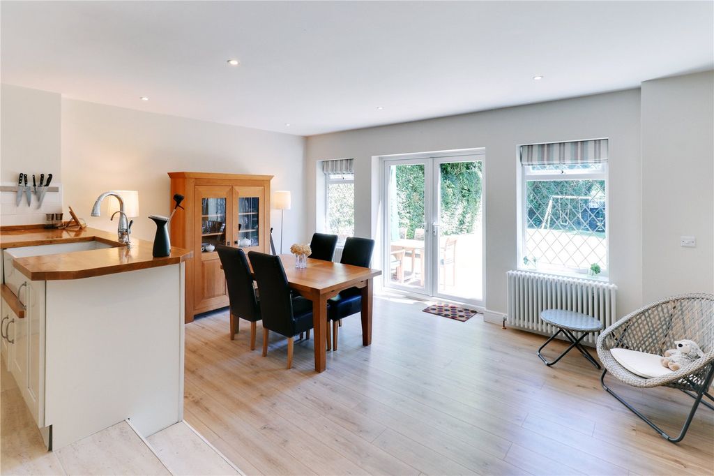 Property photo 3 of 14 Dining Room