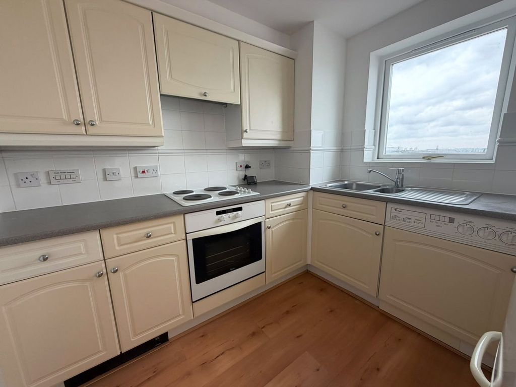 Property photo 3 of 16 Picture No. 04