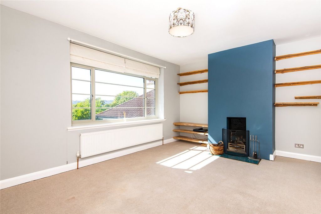 Property photo 3 of 13 Living Room