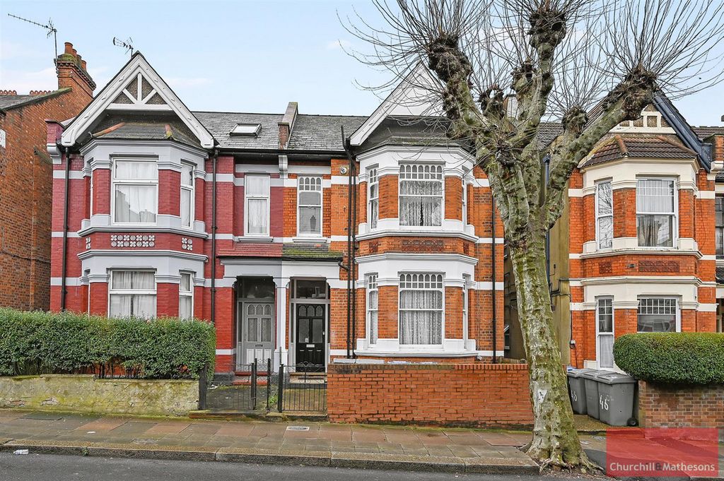 Property photo 1 of 10