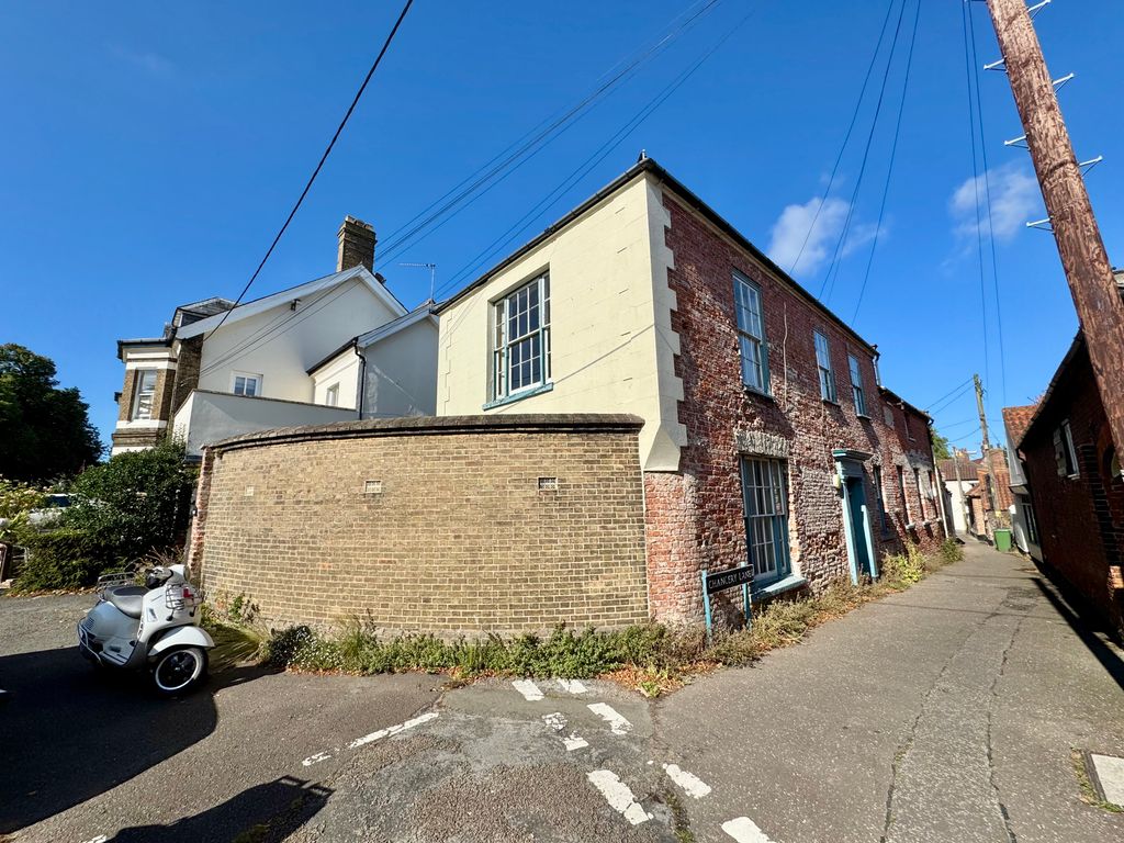 Property photo 1 of 21 Img_6181