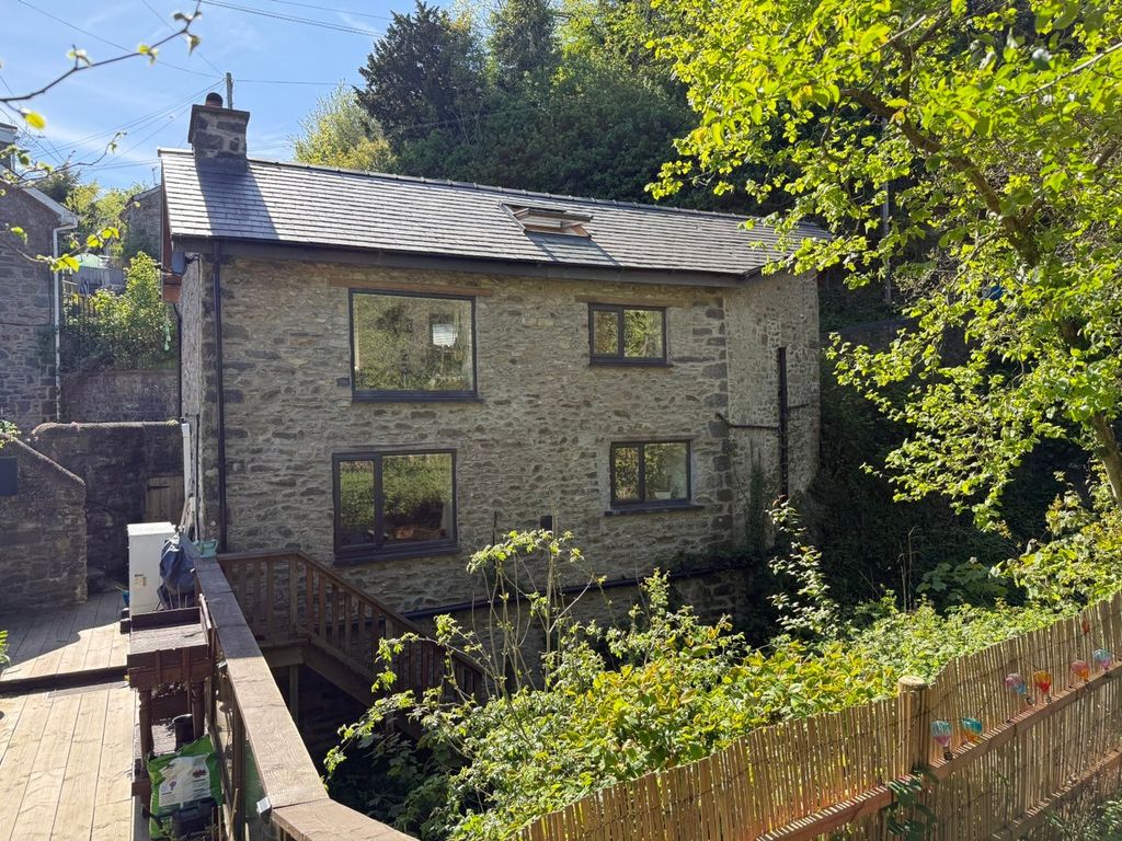 Property photo 1 of 36