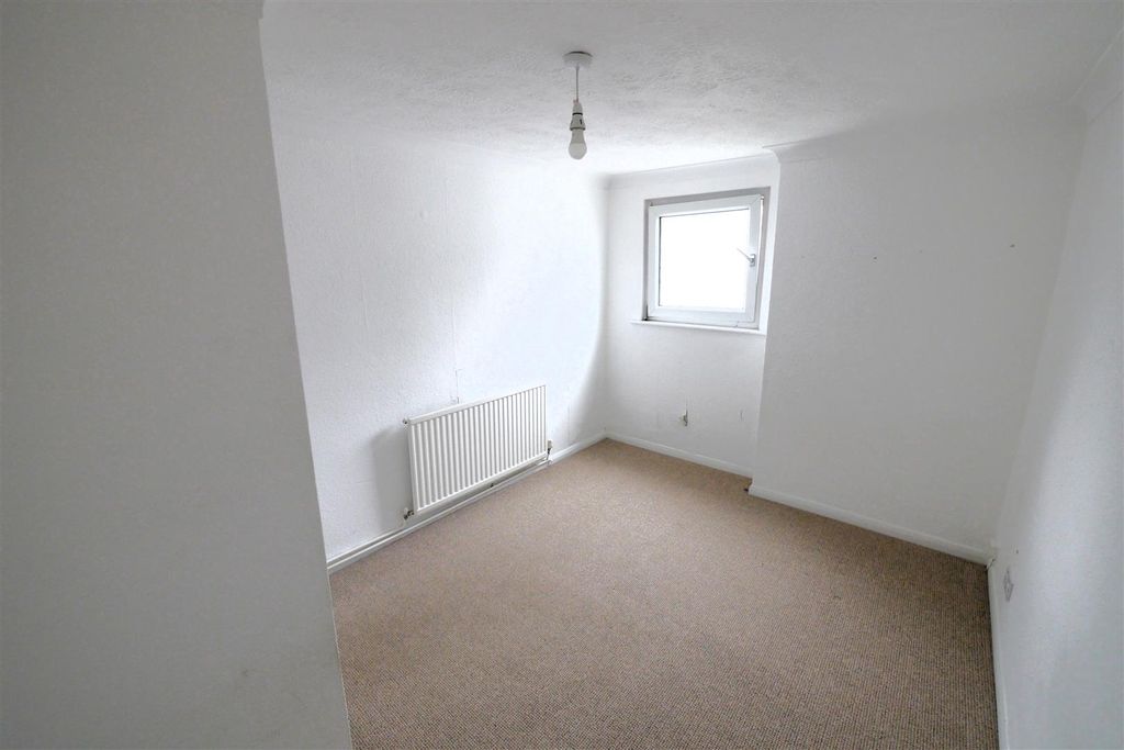 Property photo 3 of 12 Bedroom