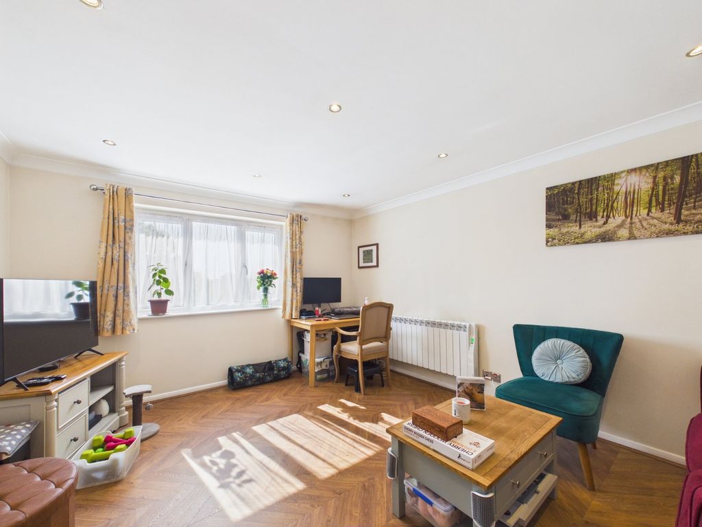Property photo 2 of 11 Picture No. 07