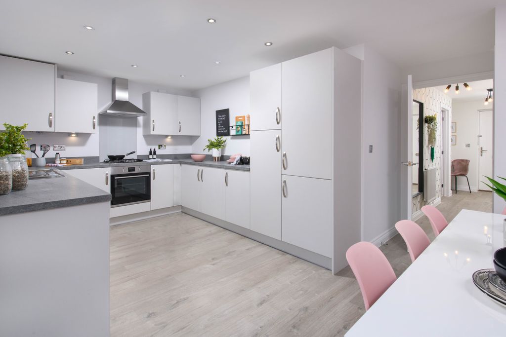 Property photo 2 of 9 Spacious Kitchen Inside 4 Bed Kingsley Home