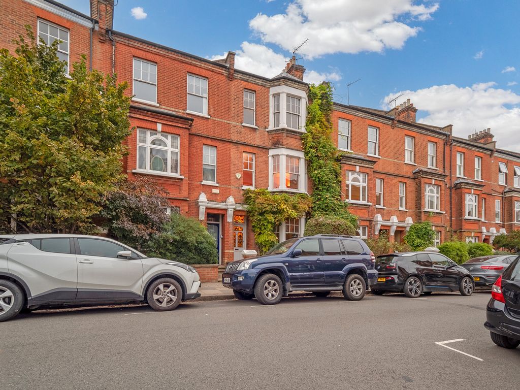 Property photo 2 of 13