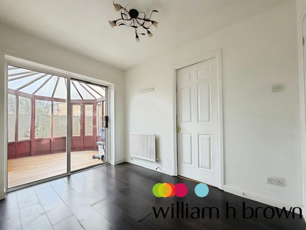 Property photo 3 of 10 Dining Room