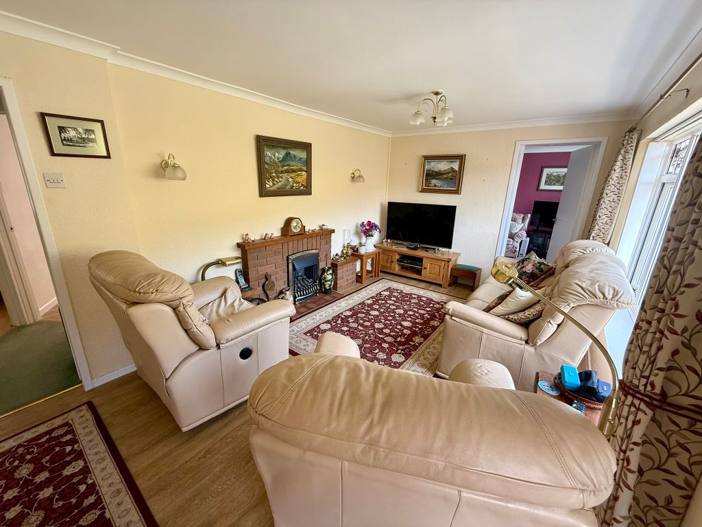 Property photo 3 of 24