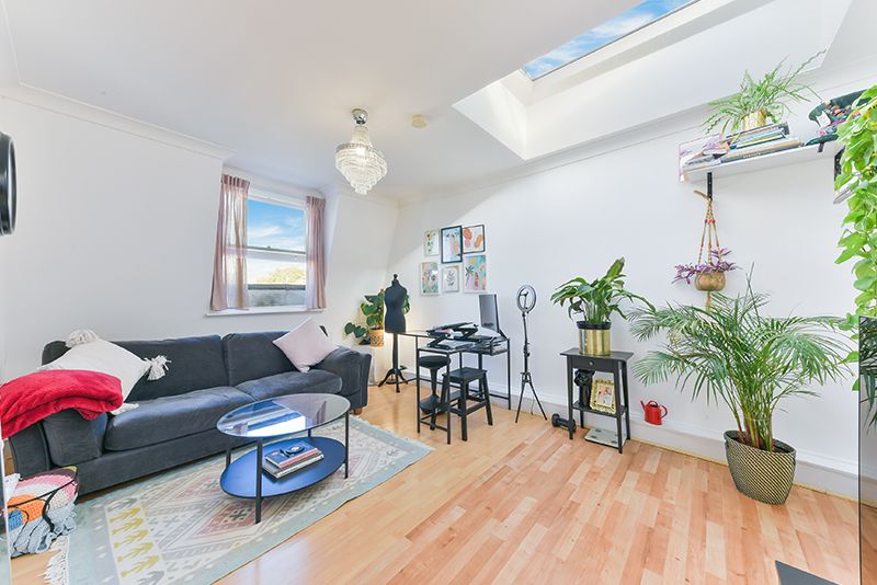 Property photo 3 of 12