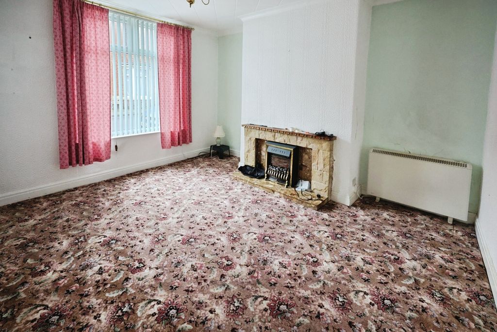 Property photo 2 of 10 Pbox-Img.Jpg