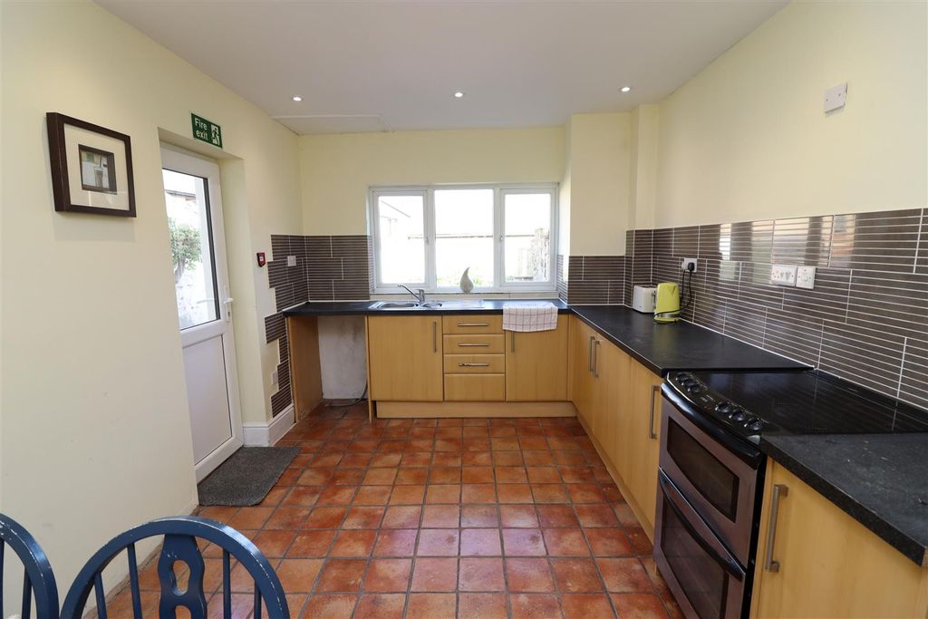 Property photo 3 of 15 Img_8440.Jpg