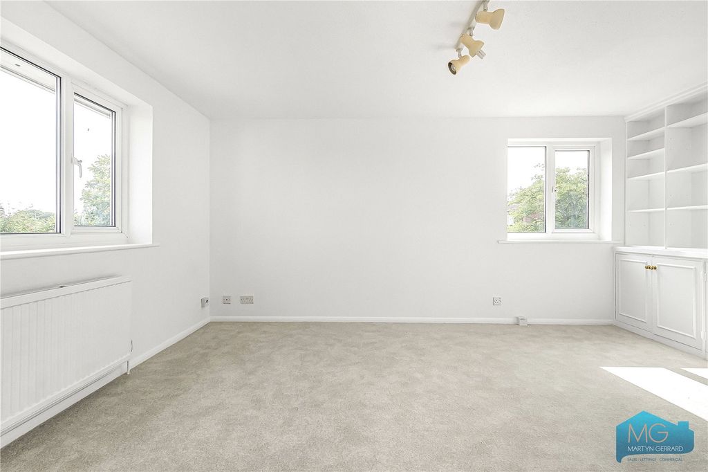Property photo 2 of 13 Picture No. 05