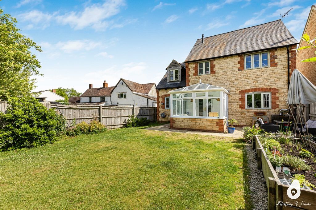 Property photo 3 of 26 5014444