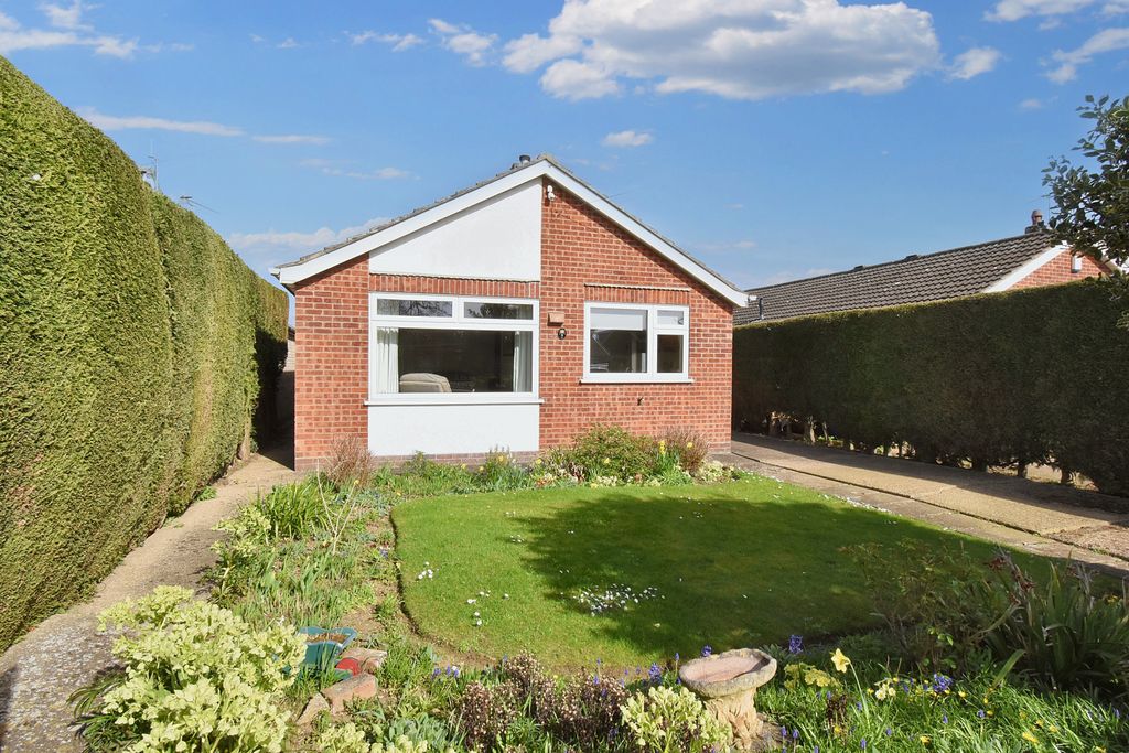 Property photo 1 of 9