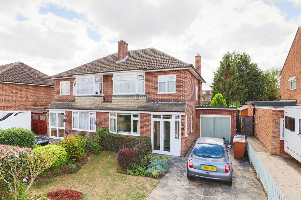 Property photo 1 of 16