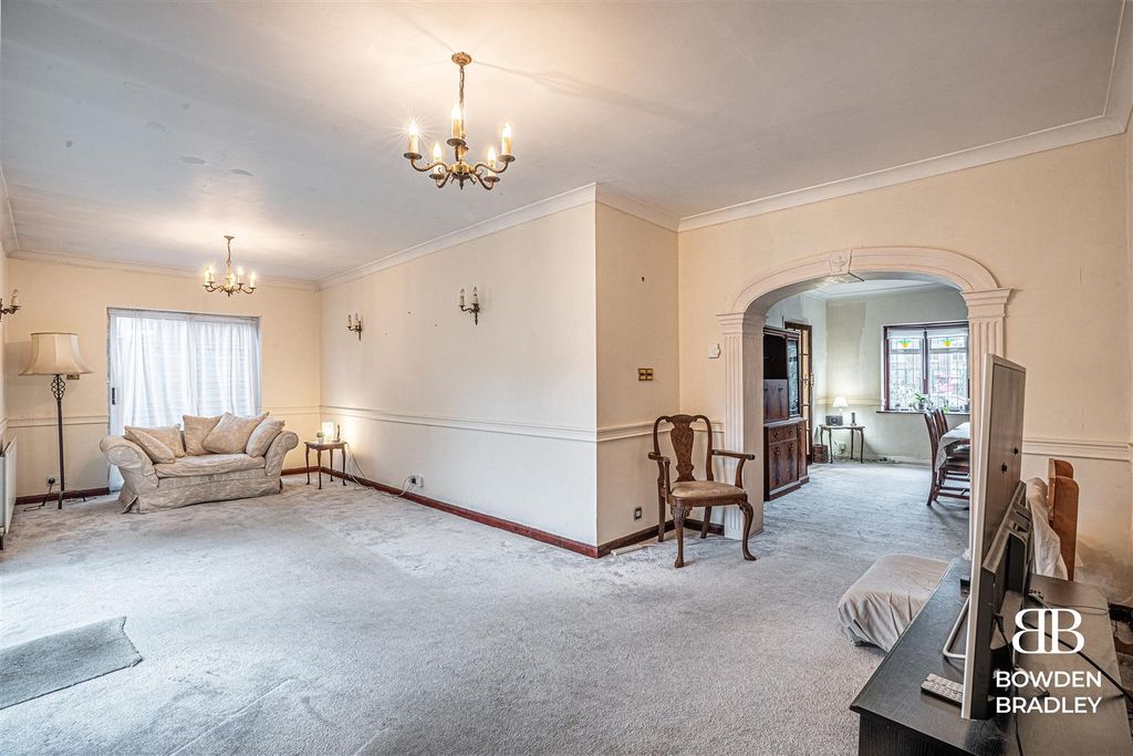 Property photo 3 of 19 A7_08760-Hdr.Jpg