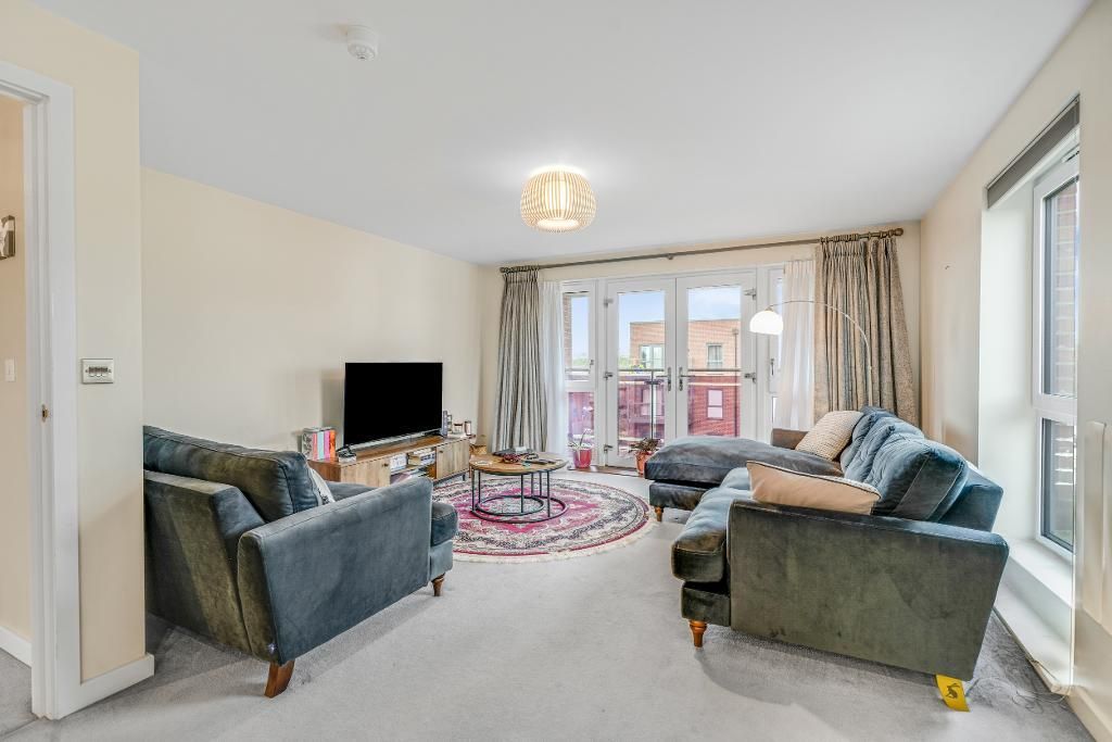 Property photo 2 of 17