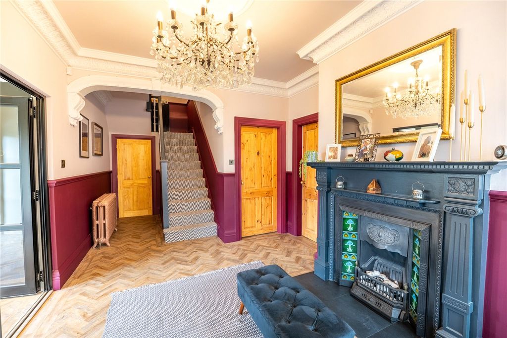 Property photo 2 of 43 Picture No. 62
