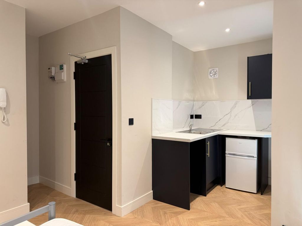 Property photo 1 of 11 Whatsapp Image 2026-09-24 At 11.03.19 (1).Jpeg
