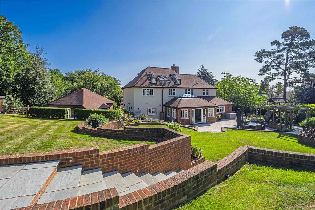 Property photo 1 of 23 Picture No. 28
