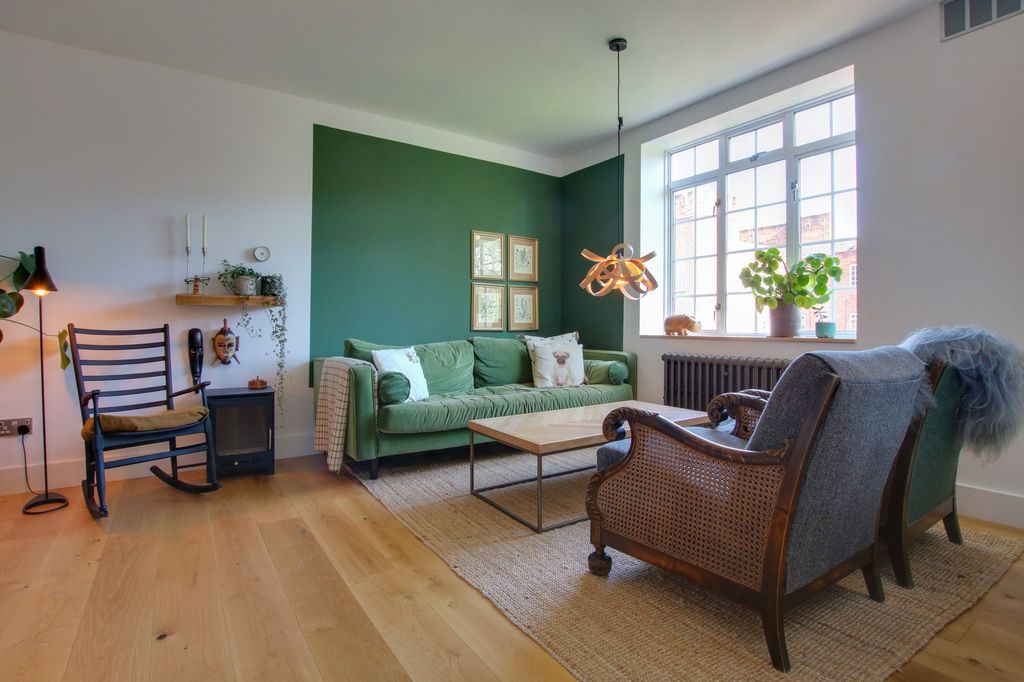 Property photo 1 of 50