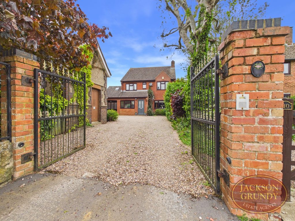 Property photo 1 of 20 Station Road