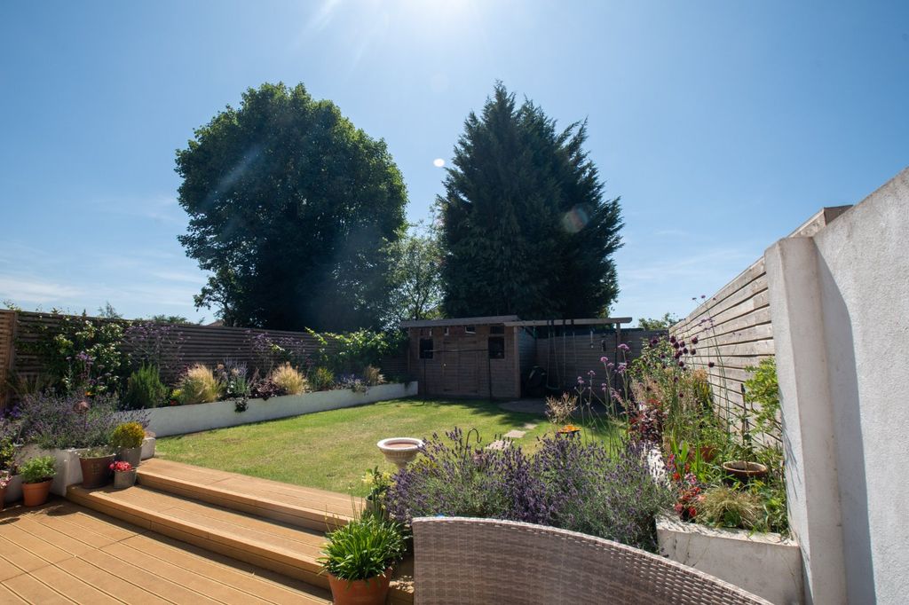 Property photo 1 of 21 Picture No. 29