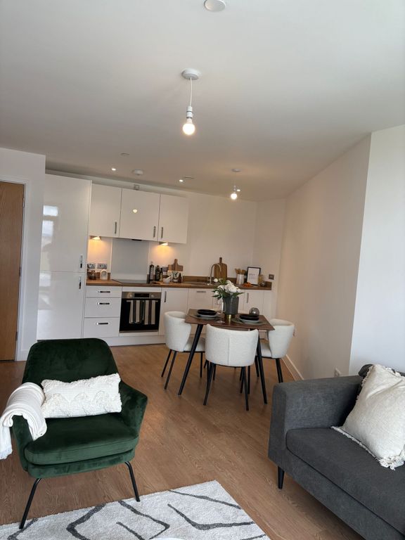 Property photo 3 of 12