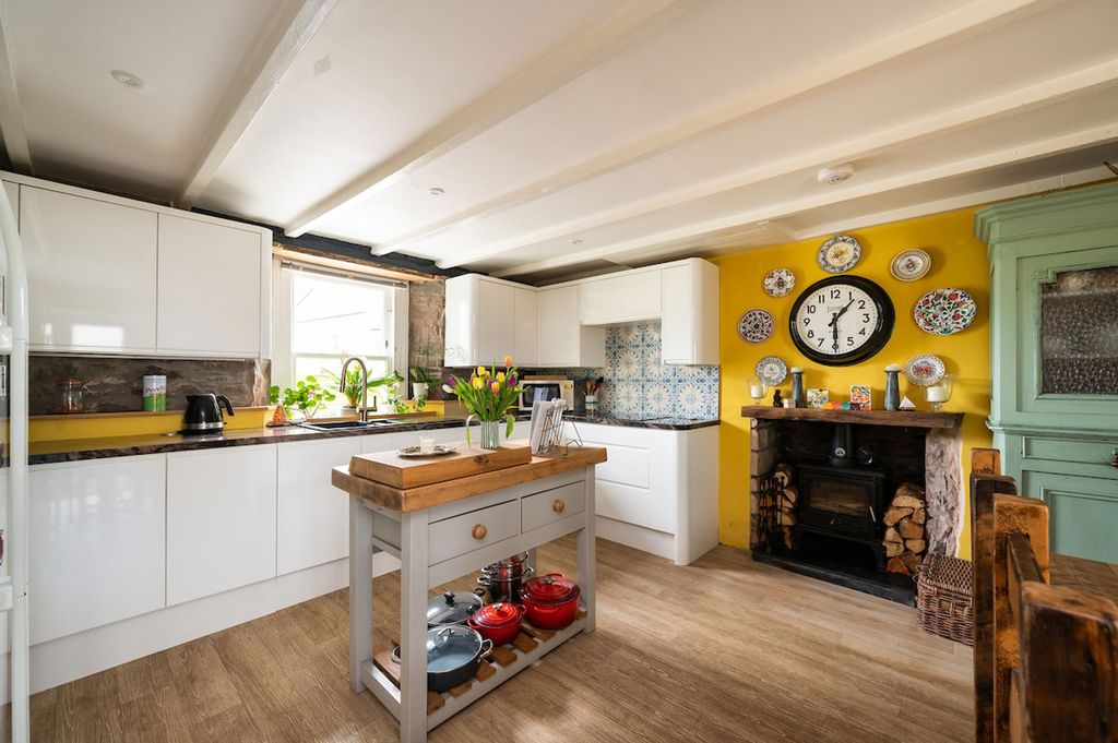 Property photo 3 of 59 Dining Kitchen
