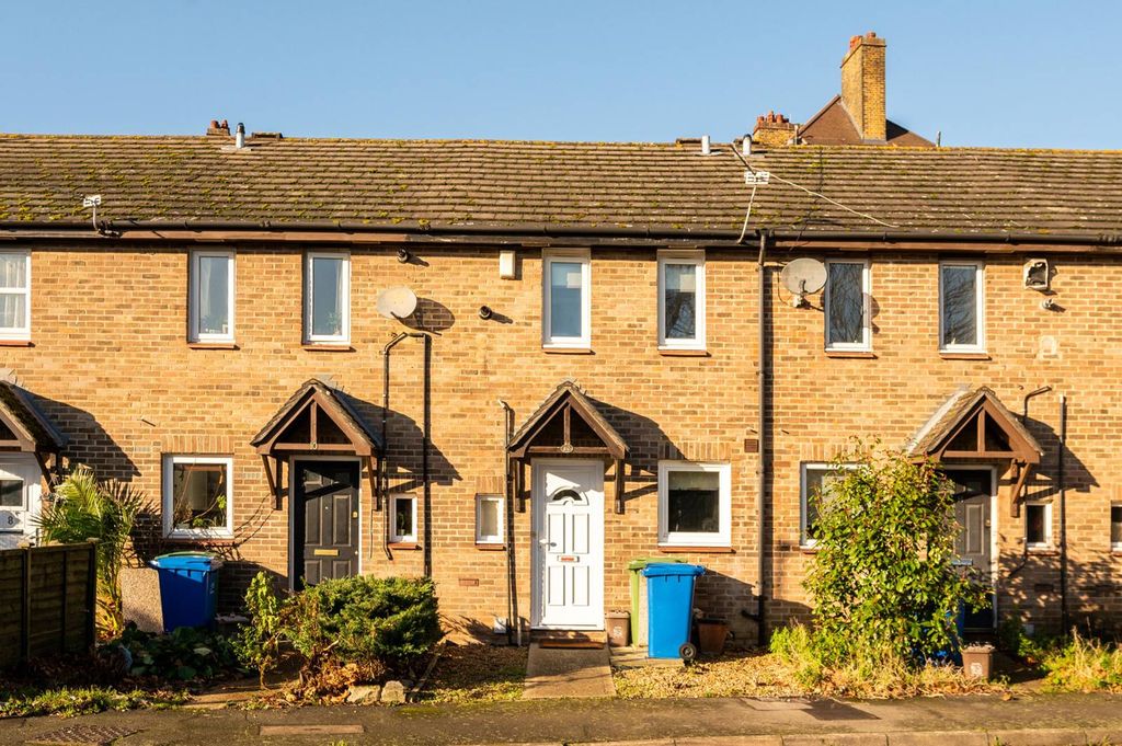 Property photo 2 of 9