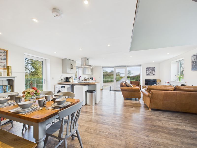 Property photo 3 of 22 Photo 4