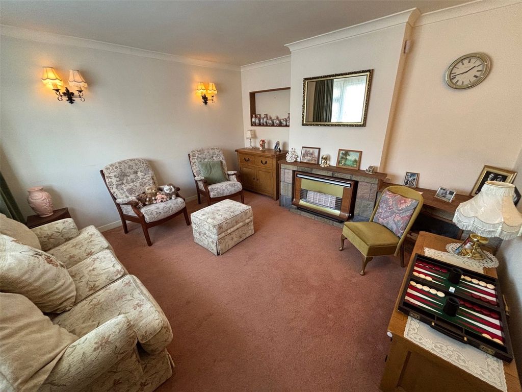 Property photo 3 of 14 Picture No. 04