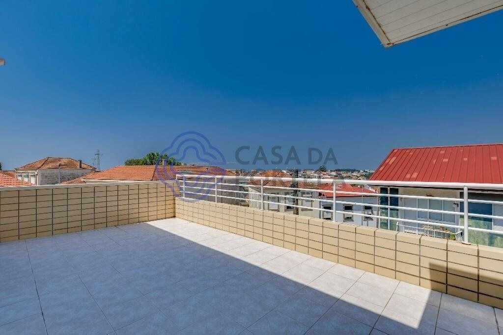 Property photo 1 of 36 Two-Bedroom Apartment With Terrace, Balcony And Garage In Guifões Center
