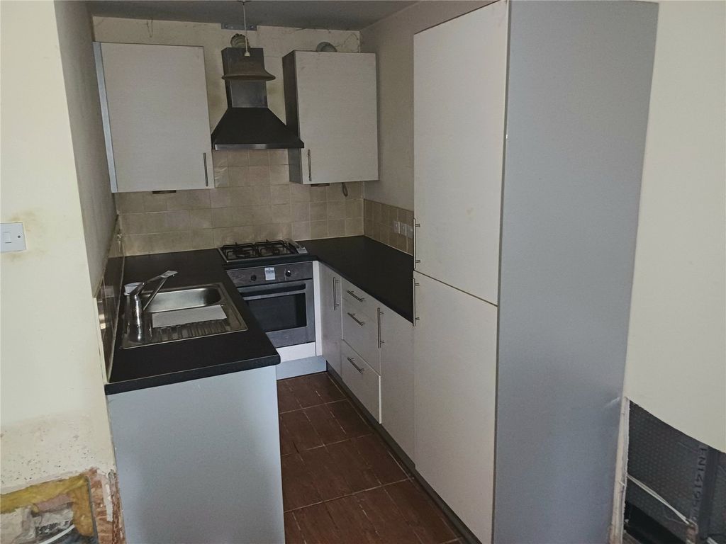 Property photo 3 of 9 Picture No. 02