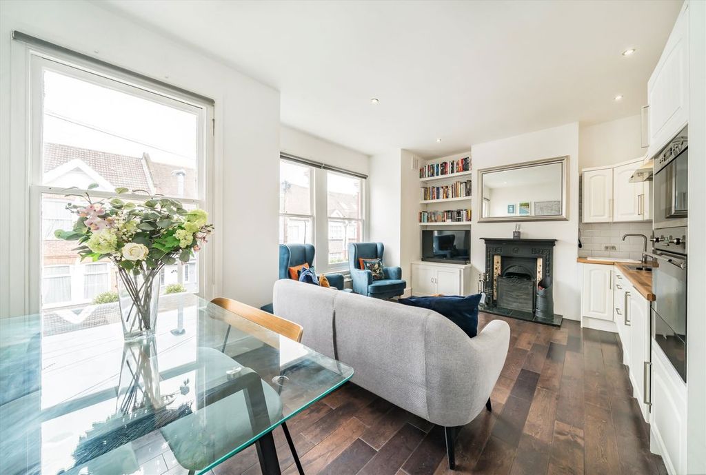 Property photo 1 of 6
