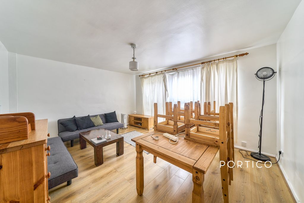 Property photo 3 of 10