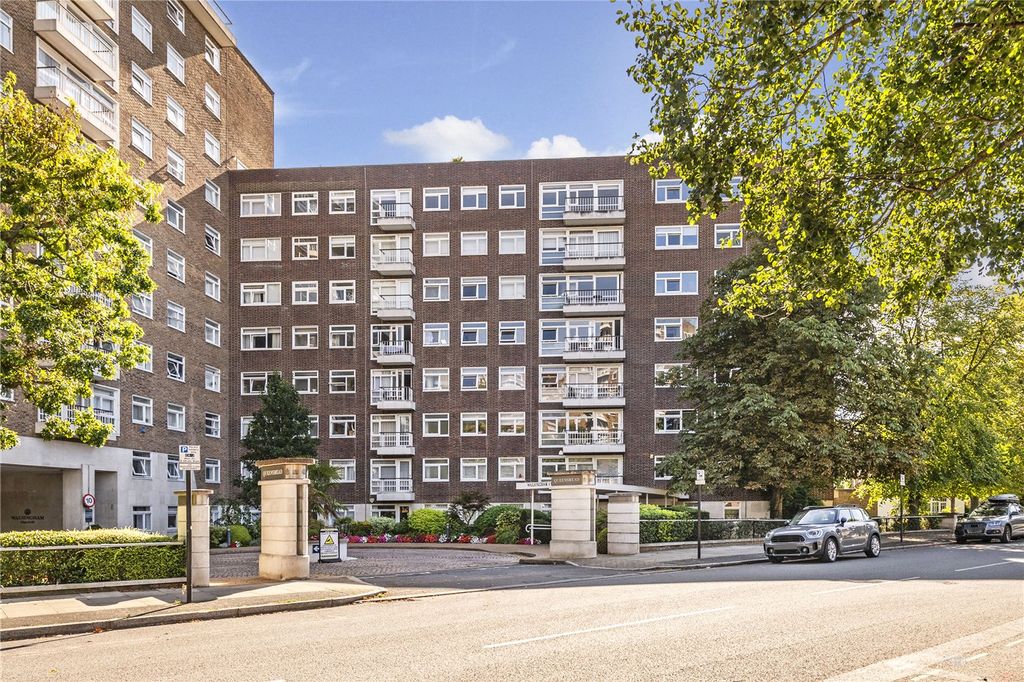 Property photo 3 of 12 Front