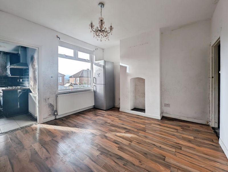 Property photo 2 of 12 Photo 4