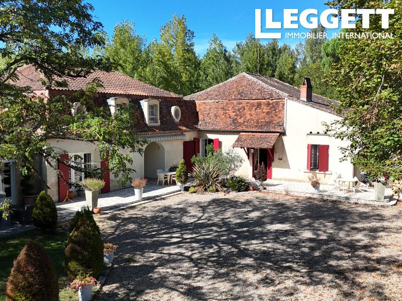 Property photo 2 of 10