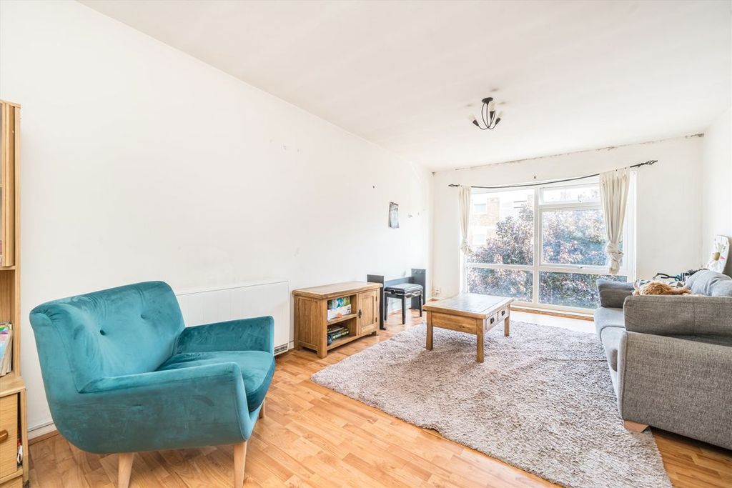 Property photo 2 of 5