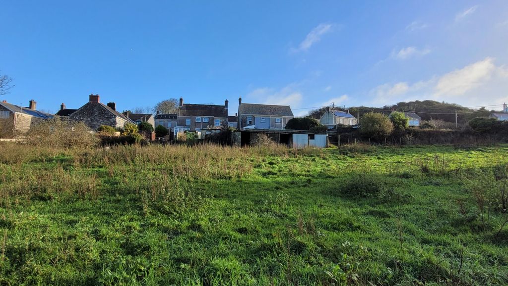 Property photo 3 of 5