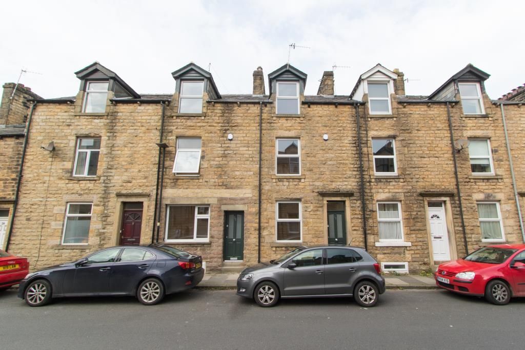 Property photo 3 of 12 Photo 2