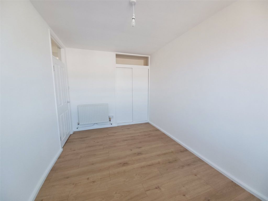 Property photo 3 of 6 Picture No. 12