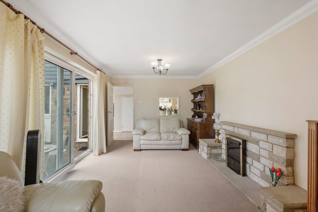 Property photo 3 of 22