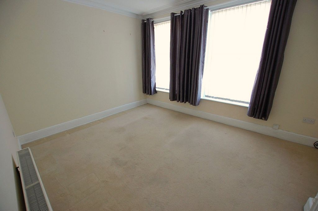 Property photo 3 of 6 Picture No. 05